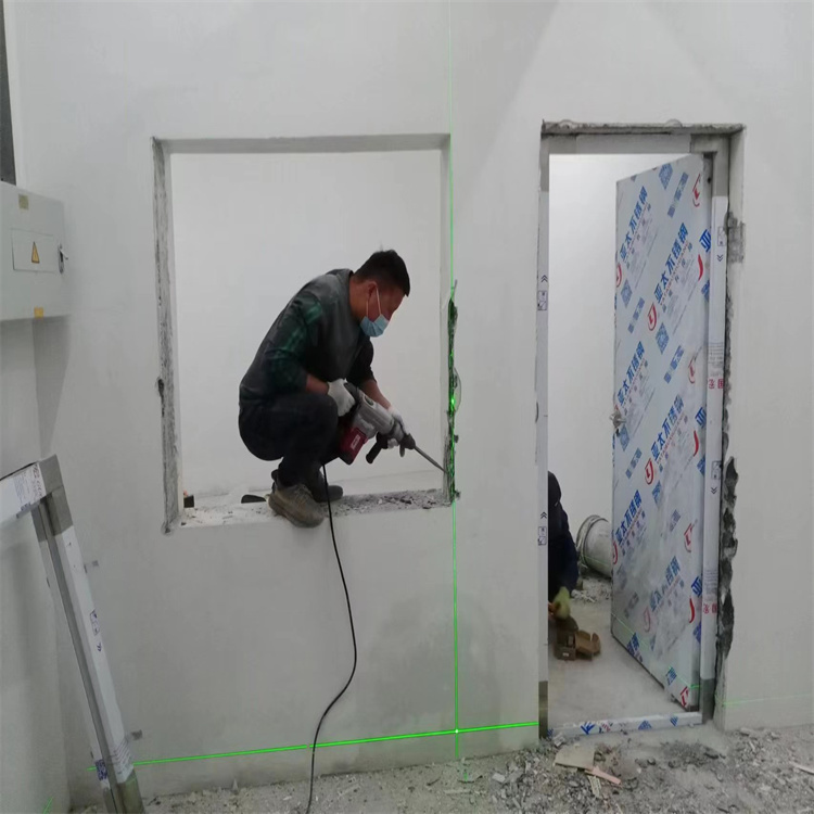 秦皇岛铅门安装过程